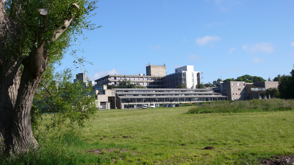 2586062407_3c893e8374_b