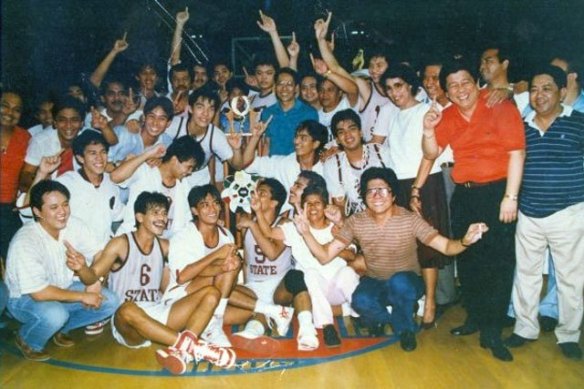up-maroons-86-championship.jpg